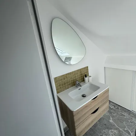 4 Apartamento *